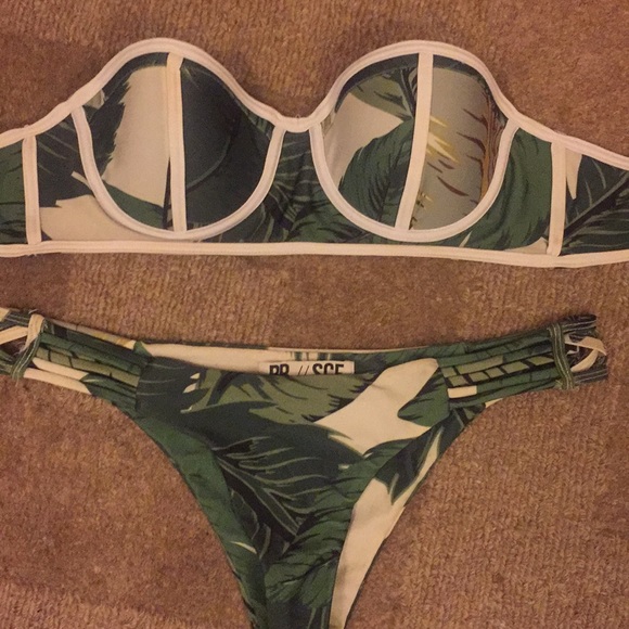 Beach Riot x Stone Cold Fox Paddy Palm Swim Top - Picture 3 of 4